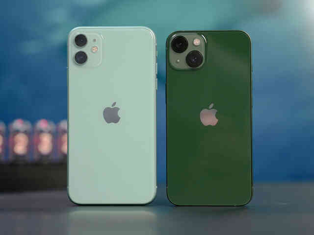 Ảnh thực tế iPhone 13 màu Xanh - Ảnh 3. Ảnh thực tế iPhone 13 màu Xanh - Ảnh 3.