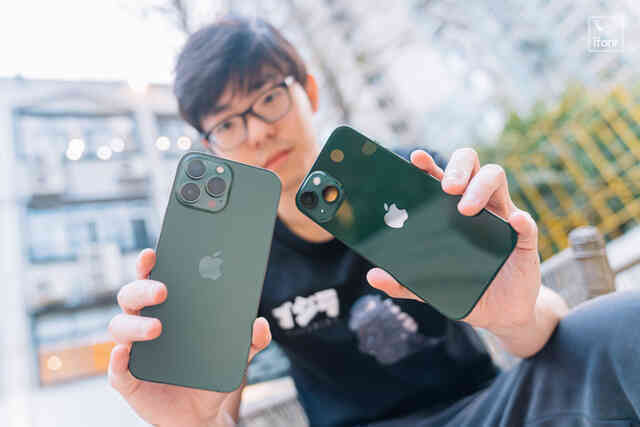 Ảnh thực tế iPhone 13 màu Xanh - Ảnh 4. Ảnh thực tế iPhone 13 màu Xanh - Ảnh 4.