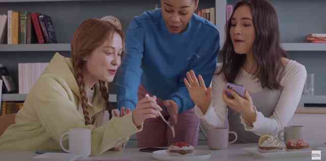 'Kẻ' bao năm tạo làn sóng xu hướng cho GenZ - Ảnh 3. 'Kẻ' bao năm tạo làn sóng xu hướng cho GenZ - Ảnh 3.