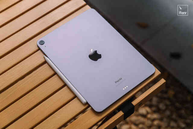 Ảnh thực tế iPad Air 5: Ngoại hình không đổi, chip M1 mạnh ngang iPad Pro