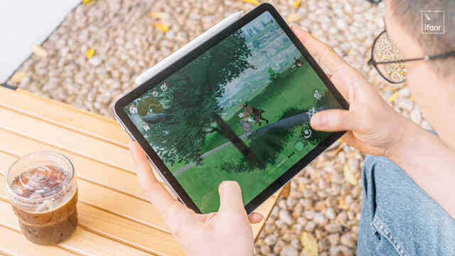 Ảnh thực tế iPad Air 5: Ngoại hình không đổi, chip M1 mạnh ngang iPad Pro - Ảnh 10. Ảnh thực tế iPad Air 5: Ngoại hình không đổi, chip M1 mạnh ngang iPad Pro - Ảnh 10.