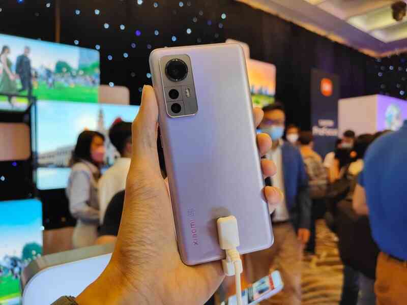 Dòng smartphone cao cấp Xiaomi 12 ra mắt tại Việt Nam, giá từ 19,99 triệu đồng
