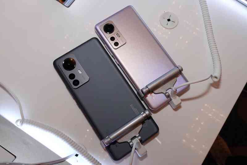 Dòng smartphone cao cấp Xiaomi 12 ra mắt tại Việt Nam, giá từ 19,99 triệu đồng