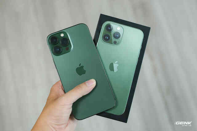Trên tay iPhone 13 Pro Max màu xanh mới ra mắt - Ảnh 15. Trên tay iPhone 13 Pro Max màu xanh mới ra mắt - Ảnh 15.