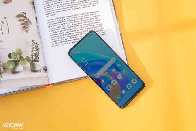 Trên tay OPPO A76: Thiết kế thời trang, pin khủng, có sạc nhanh nhất phân khúc, giá dưới 6 triệu đồng - Ảnh 10. Trên tay OPPO A76: Thiết kế thời trang, pin khủng, có sạc nhanh nhất phân khúc, giá dưới 6 triệu đồng - Ảnh 10.