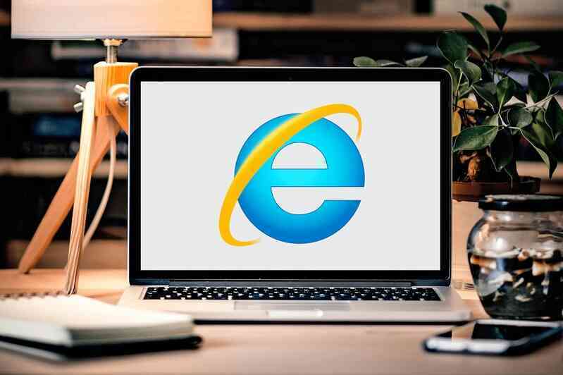 Internet Explorer trên Windows 10 