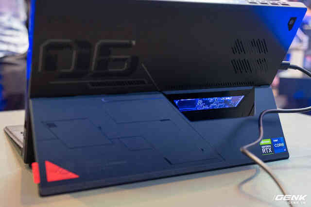 ASUS ROG Flow Z13: Tablet chơi game mạnh nhất thế giới ra mắt tại VN, giá 50 triệu đồng - Ảnh 4. ASUS ROG Flow Z13: Tablet chơi game mạnh nhất thế giới ra mắt tại VN, giá 50 triệu đồng - Ảnh 4.