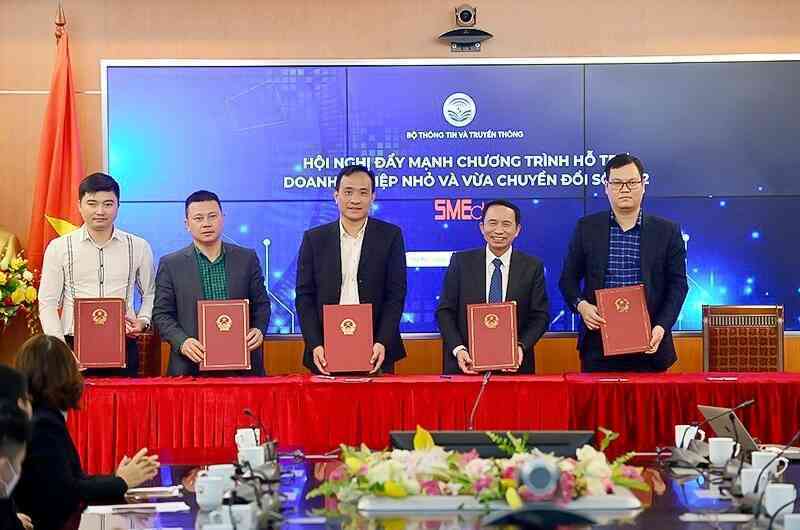 CMC Telecom được vinh danh trong Top 3 nền tảng số tiêu biểu của Bộ TT&TT