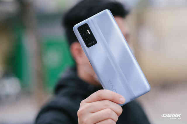 Đây là smartphone cấu hình giống Bphone A40, pin 7000mAh nhưng giá rẻ hơn - Ảnh 3. Đây là smartphone cấu hình giống Bphone A40, pin 7000mAh nhưng giá rẻ hơn - Ảnh 3.