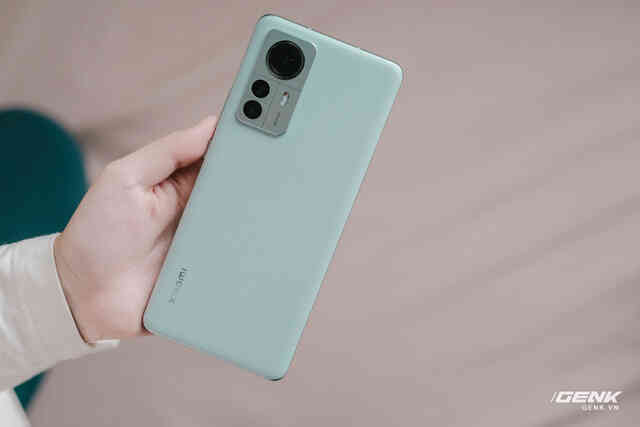 Lần đầu tiên Xiaomi dám bán smartphone giá gần 30 triệu tại VN, liệu có phải "ảo giá"? - Ảnh 4. Lần đầu tiên Xiaomi dám bán smartphone giá gần 30 triệu tại VN, liệu có phải "ảo giá"? - Ảnh 4.