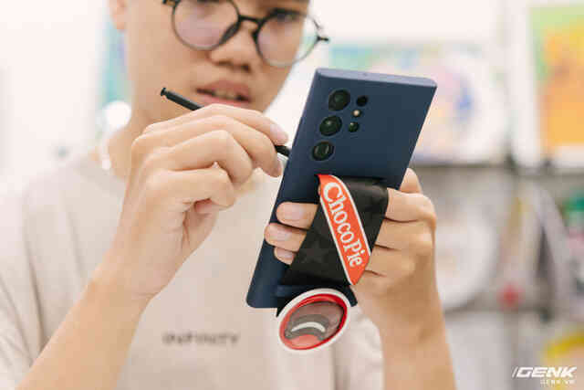Ngắm nghía những ốp lưng thông minh của Galaxy S22 Series: Không những đẹp mà còn có thêm các tính năng đặc biệt