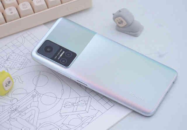Honor ra mắt smartphone tầm trung thiết kế giống iPhone, giá chỉ 5 triệu đồng - Ảnh 5.