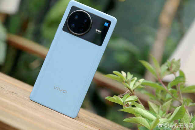 vivo ra mắt phablet màn hình 7 inch, cấu hình flagship, giá từ 21.5 triệu đồng - Ảnh 1. vivo ra mắt phablet màn hình 7 inch, cấu hình flagship, giá từ 21.5 triệu đồng - Ảnh 1.