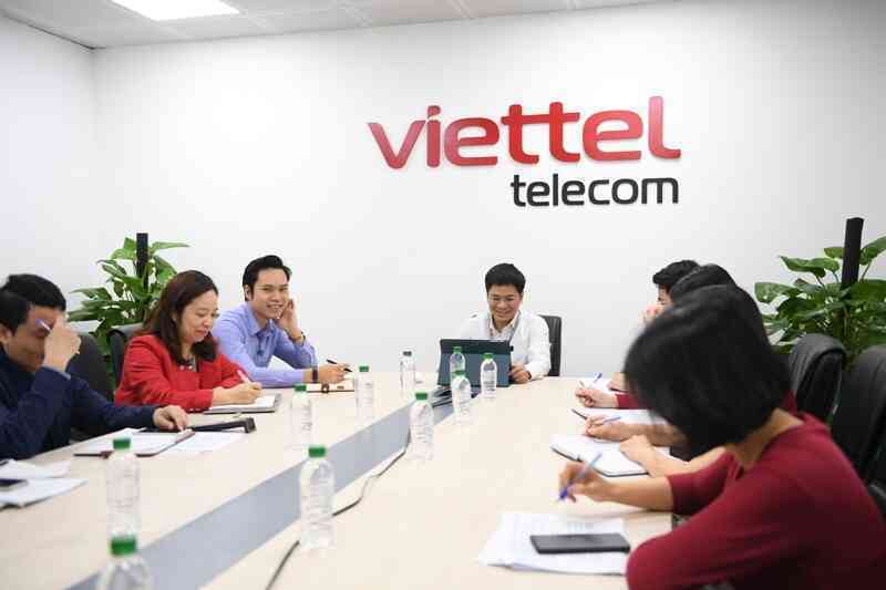 Nhân viên giao hàng xuất sắc nhất Viettel: Làm mọi thứ vì khách hàng