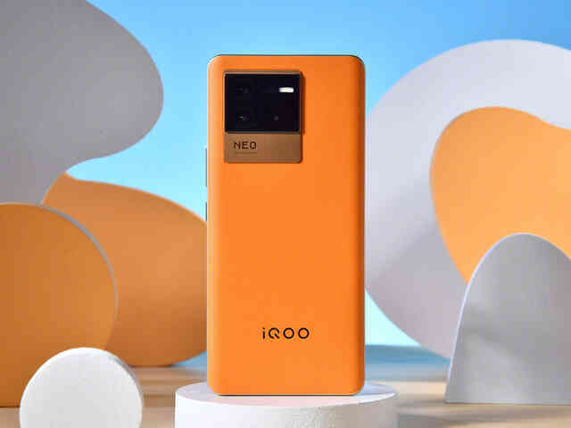vivo ra mắt smartphone giá 10 triệu có chip Snapdragon 8 Gen 1