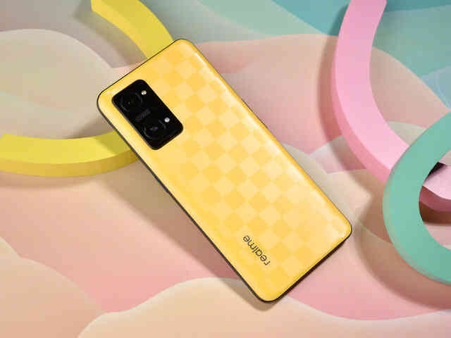 realme Q5 Pro ra mắt: Snapdragon 870, sạc nhanh 80W, giá 6.5 triệu đồng - Ảnh 3.