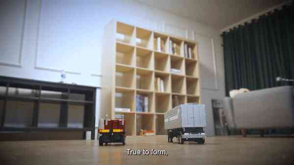 Robot đồ chơi Optimus Prime được nâng cấp thêm xe moóc cực xịn sò, có thể tự động biến hình thông qua vài câu lệnh đơn giản  - Ảnh 4.