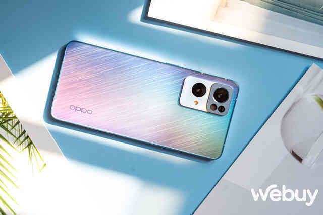 Đánh giá nhanh OPPO Reno7 Pro 5G: Giá đắt liệu có xắt ra miếng - Ảnh 5. Đánh giá nhanh OPPO Reno7 Pro 5G: Giá đắt liệu có xắt ra miếng - Ảnh 5.