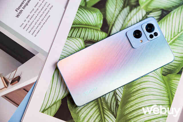 Đánh giá nhanh OPPO Reno7 Pro 5G: Giá đắt liệu có xắt ra miếng - Ảnh 7. Đánh giá nhanh OPPO Reno7 Pro 5G: Giá đắt liệu có xắt ra miếng - Ảnh 7.