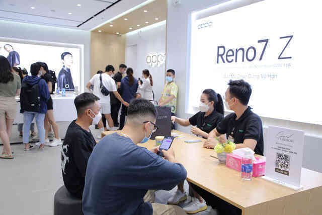 OPPO chính thức ra mắt OPPO Experience Store mới tại Aeon Mall Bình Tân (TP.HCM) - Ảnh 3. OPPO chính thức ra mắt OPPO Experience Store mới tại Aeon Mall Bình Tân (TP.HCM) - Ảnh 3.