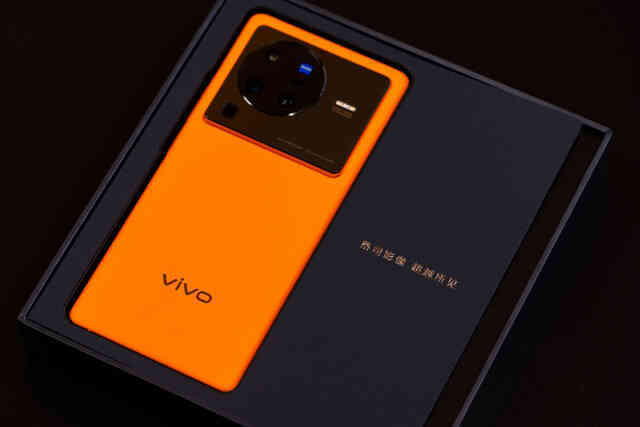 vivo X80 series ra mắt: Snapdragon 8 Gen 1/Dimensity 9000, camera khủng, có vân tay siêu âm, giá từ 12.9 triệu đồng