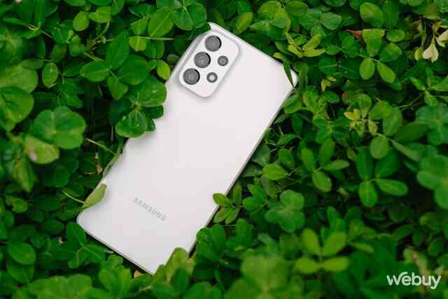 Đánh giá Galaxy A73: Đã đến lúc Samsung cần mạnh tay hơn? - Ảnh 2. Đánh giá Galaxy A73: Đã đến lúc Samsung cần mạnh tay hơn? - Ảnh 2.
