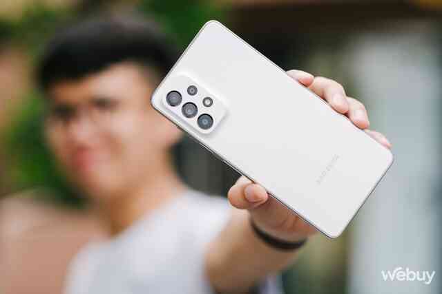 Đánh giá Galaxy A73: Đã đến lúc Samsung cần mạnh tay hơn? - Ảnh 5. Đánh giá Galaxy A73: Đã đến lúc Samsung cần mạnh tay hơn? - Ảnh 5.