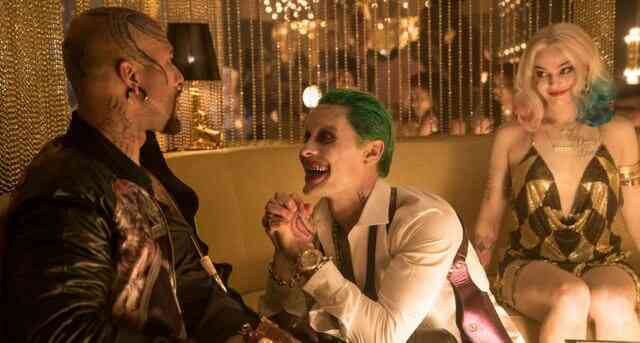 DCEU và những quyết định &quot;đi vào lòng đất&quot;, thiên tài như Batman mà còn mắc quá nhiều sai lầm ngớ ngẩn - Ảnh 2.