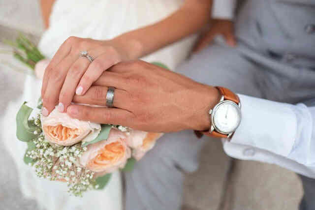 Đôi vợ chồng Nhật Bản cứ cách 3 năm lại ly hôn một lần, tất cả chỉ vì...họ tên