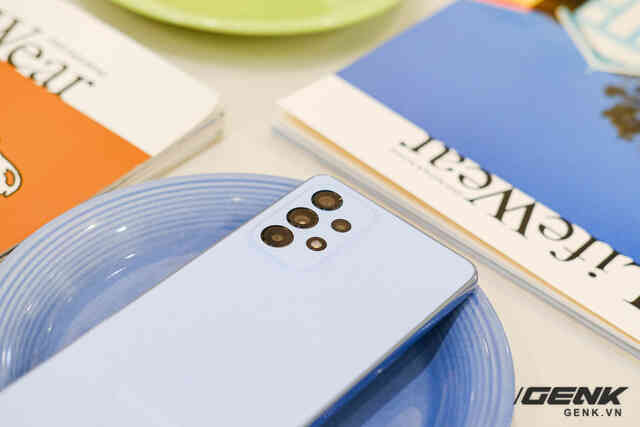 Trải nghiệm Galaxy A53 5G: dưới 10 triệu, chụp hình tốt, camera xóa vật thừa, chipset 5nm mạnh mẽ - Ảnh 2. Trải nghiệm Galaxy A53 5G: dưới 10 triệu, chụp hình tốt, camera xóa vật thừa, chipset 5nm mạnh mẽ - Ảnh 2.