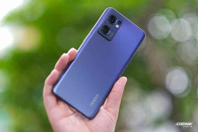 Chi tiết OPPO Reno7 5G: Chiếc smartphone kém hấp dẫn nhất của OPPO! - Ảnh 4. Chi tiết OPPO Reno7 5G: Chiếc smartphone kém hấp dẫn nhất của OPPO! - Ảnh 4.