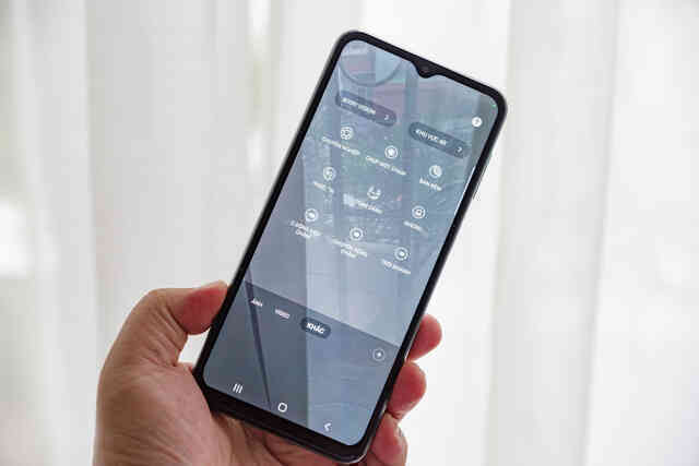 Có 1 thử thách đang "phá đảo" trong các group GenZ vì cơ hội thắng ngay smartphone mới quá dễ dàng - Ảnh 4. Có 1 thử thách đang "phá đảo" trong các group GenZ vì cơ hội thắng ngay smartphone mới quá dễ dàng - Ảnh 4.