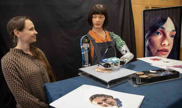 Đây là robot đầu tiên có thể vẽ tranh như họa sĩ chuyên nghiệp, thậm chí còn được tham gia 1 trong những triển lãm lớn nhất thế giới - Ảnh 4. Đây là robot đầu tiên có thể vẽ tranh như họa sĩ chuyên nghiệp, thậm chí còn được tham gia 1 trong những triển lãm lớn nhất thế giới - Ảnh 4.