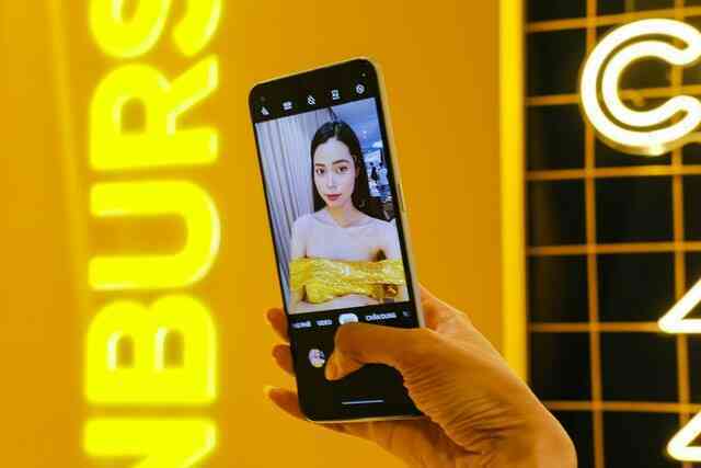 Trên tay realme 9 camera siêu chất 108MP giá dưới 7 triệu đồng, cùng tai nghe thông minh realme Buds Q2s tại Việt Nam - Ảnh 7.