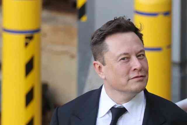 Tưởng mọi sự đã an bài, Elon Musk bất ngờ hoãn thương vụ thâu tóm Twitter - Ảnh 2. Tưởng mọi sự đã an bài, Elon Musk bất ngờ hoãn thương vụ thâu tóm Twitter - Ảnh 2.