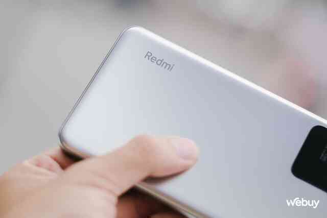 Trên tay Redmi K50 và K50 Pro: Thiết kế mới, chip Dimensity mới hiệu năng ngang ngửa Snapdragon 8 Gen 1, sạc nhanh 120W, giá từ 9.6 triệu đồng - Ảnh 6. Trên tay Redmi K50 và K50 Pro: Thiết kế mới, chip Dimensity mới hiệu năng ngang ngửa Snapdragon 8 Gen 1, sạc nhanh 120W, giá từ 9.6 triệu đồng - Ảnh 6.