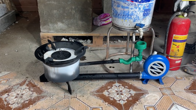 Bếp đun dầu thải "tiết kiệm gấp 10": sáng tạo của "người nhật" hay tối kiến của người Việt? - Ảnh 10. Bếp đun dầu thải "tiết kiệm gấp 10": sáng tạo của "người nhật" hay tối kiến của người Việt? - Ảnh 10.