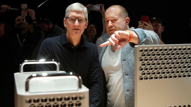 Tại sao huyền thoại thiết kế Jony Ive rời khỏi Apple sau gần 30 năm làm việc: Steve Jobs là một phần lý do - Ảnh 2. Tại sao huyền thoại thiết kế Jony Ive rời khỏi Apple sau gần 30 năm làm việc: Steve Jobs là một phần lý do - Ảnh 2.