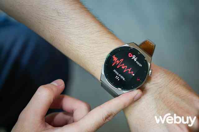Trải nghiệm nhanh Huawei Watch GT 3 Pro: Ngoại hình nâng cấp sang trọng tinh tế, sử dụng toàn vật liệu xịn, pin vẫn rất "trâu", giá từ 8.5 triệu đồng - Ảnh 17. Trải nghiệm nhanh Huawei Watch GT 3 Pro: Ngoại hình nâng cấp sang trọng tinh tế, sử dụng toàn vật liệu xịn, pin vẫn rất "trâu", giá từ 8.5 triệu đồng - Ảnh 17.