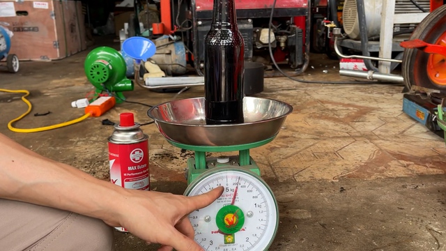 So găng bếp đun dầu thải và bếp gas: có thực sự là tiết kiệm gấp 10 không? - Ảnh 3. So găng bếp đun dầu thải và bếp gas: có thực sự là tiết kiệm gấp 10 không? - Ảnh 3.
