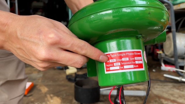 So găng bếp đun dầu thải và bếp gas: có thực sự là tiết kiệm gấp 10 không? - Ảnh 4. So găng bếp đun dầu thải và bếp gas: có thực sự là tiết kiệm gấp 10 không? - Ảnh 4.