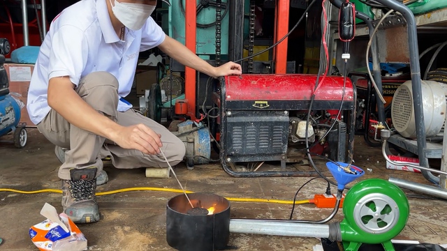 So găng bếp đun dầu thải và bếp gas: có thực sự là tiết kiệm gấp 10 không? - Ảnh 6. So găng bếp đun dầu thải và bếp gas: có thực sự là tiết kiệm gấp 10 không? - Ảnh 6.