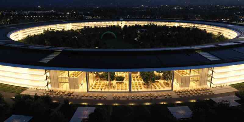 Xem cận cảnh Apple Park cực kỳ hoành tráng dưới ống kính flycam - Ảnh 7. Xem cận cảnh Apple Park cực kỳ hoành tráng dưới ống kính flycam - Ảnh 7.