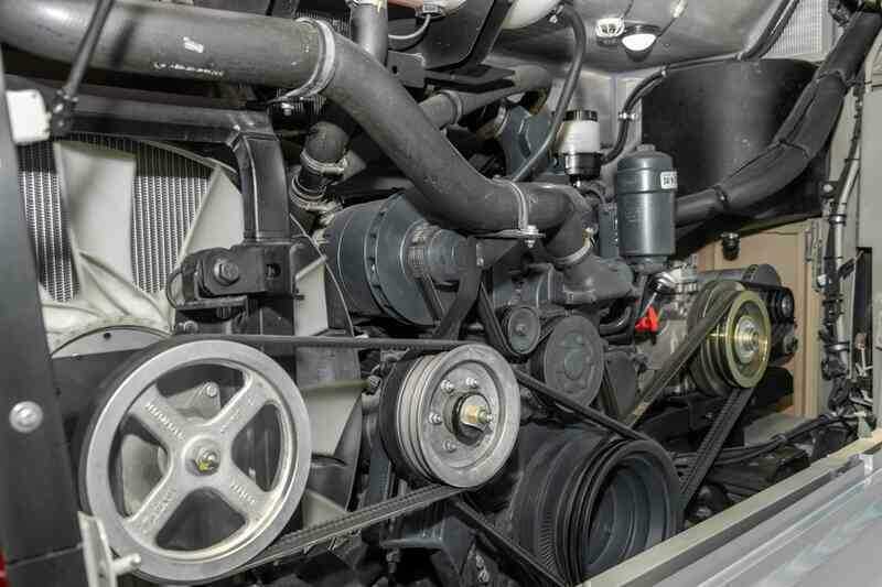 Khám phá nhanh xe buýt Mercedes-Benz tại Việt Nam: Sang xịn không kém khoang thương gia máy bay - Ảnh 8.