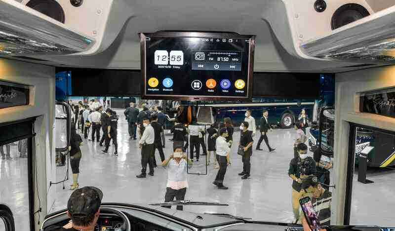 Khám phá nhanh xe buýt Mercedes-Benz tại Việt Nam: Sang xịn không kém khoang thương gia máy bay - Ảnh 10.