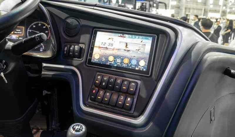 Khám phá nhanh xe buýt Mercedes-Benz tại Việt Nam: Sang xịn không kém khoang thương gia máy bay - Ảnh 11.