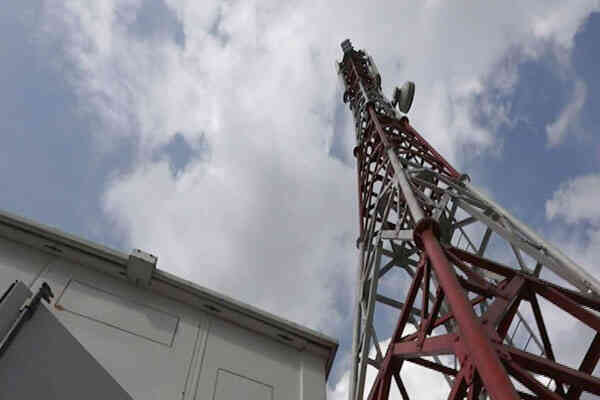 Lạng Sơn thử nghiệm tắt sóng 2G, thúc đẩy người dân dùng smartphone