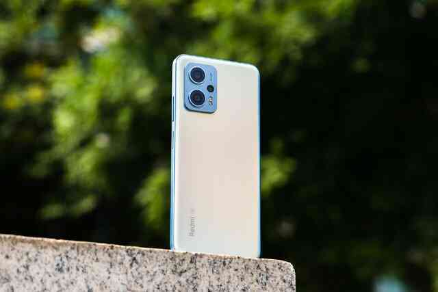 Redmi Note 11T Pro/Pro+ ra mắt: Thiết kế giống realme, chip Dimensity 8100, giá từ 5.9 triệu đồng - Ảnh 2. Redmi Note 11T Pro/Pro+ ra mắt: Thiết kế giống realme, chip Dimensity 8100, giá từ 5.9 triệu đồng - Ảnh 2.