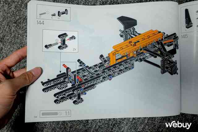 Lần đầu chơi LEGO 1432 mảnh: Mất 10 tiếng mới ghép xong, thành hình xe đua F1 McLaren chân thật đến từng chi tiết - Ảnh 6.
