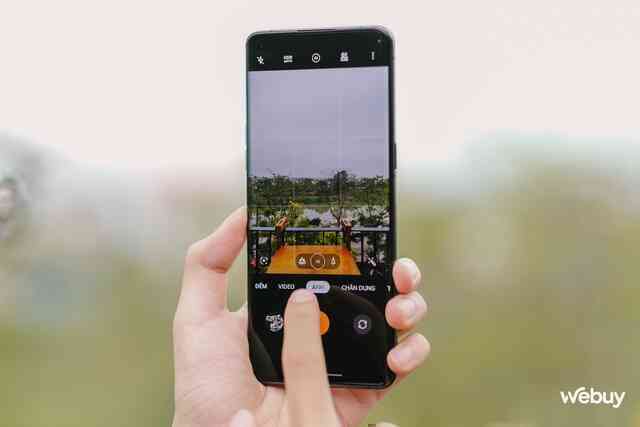 Ra mắt OPPO Find X5 Pro tại VN: Nâng cấp camera toàn diện với chip NPU tự phát triển, phần cứng mạnh mẽ, giá 32.9 triệu đồng - Ảnh 7. Ra mắt OPPO Find X5 Pro tại VN: Nâng cấp camera toàn diện với chip NPU tự phát triển, phần cứng mạnh mẽ, giá 32.9 triệu đồng - Ảnh 7.